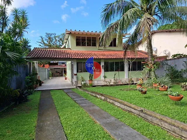 Casa 4 quartos e 3 banheiros, à venda, no bairro Caneca Fina em Guapimirim