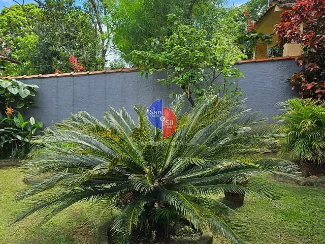 Casa 4 quartos e 3 banheiros, à venda, no bairro Caneca Fina em Guapimirim
