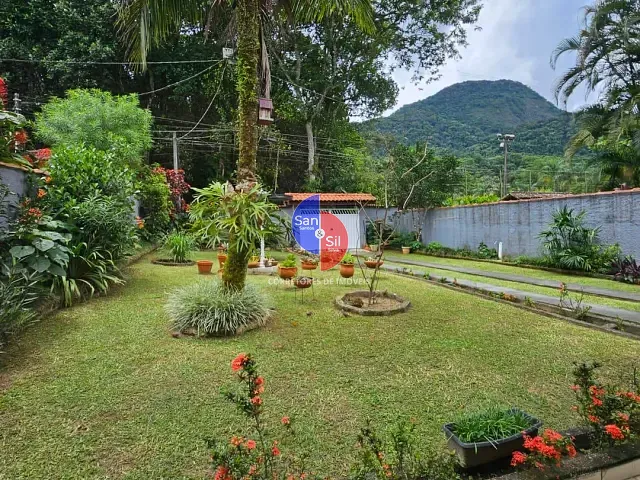 Casa 4 quartos e 3 banheiros, à venda, no bairro Caneca Fina em Guapimirim