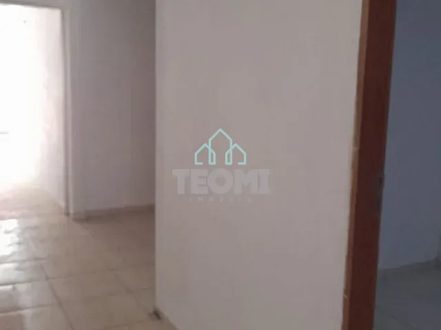 Casa com 173m² 3 quartos e 2 banheiros, à venda, no bairro Cecap em Taubaté