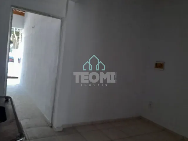 Casa com 173m² 3 quartos e 2 banheiros, à venda, no bairro Cecap em Taubaté