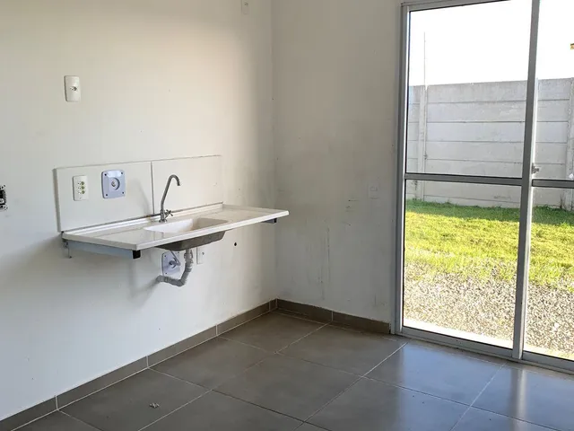 Casa com 100m² 3 quartos e 1 banheiro, à venda, no bairro Três Vendas em Pelotas