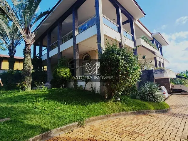 Casa com 1900m² 5 quartos e 7 banheiros, para alugar, no bairro Ilha do Frade em Vitória
