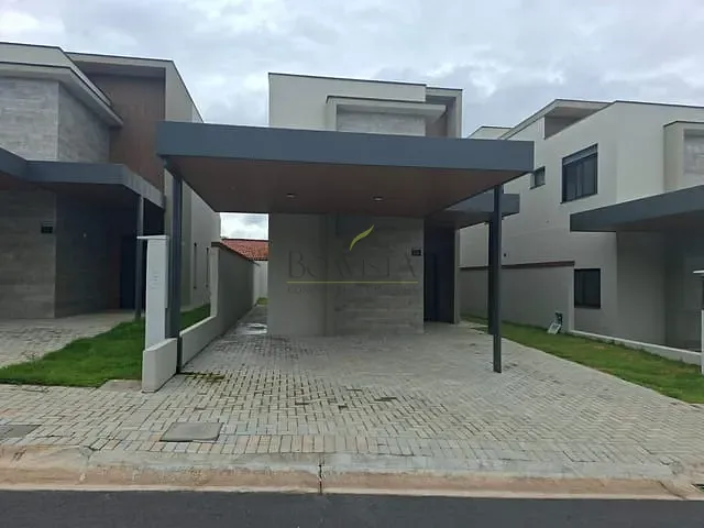 Casa 3 quartos e 4 banheiros, para alugar, no bairro Vila Santista em Atibaia