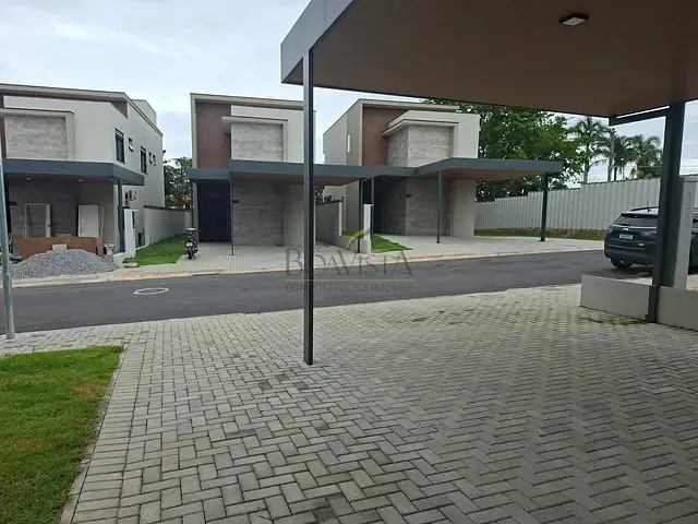 Casa 3 quartos e 4 banheiros, para alugar, no bairro Vila Santista em Atibaia