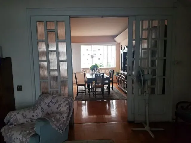 Casa 4 quartos e 2 banheiros, à venda, no bairro Centro/ Pelinca em Campos dos Goytacazes