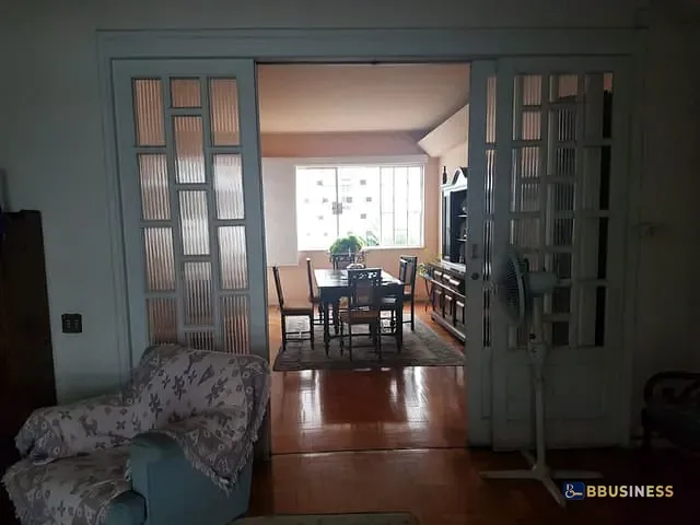 Casa 4 quartos e 2 banheiros, à venda ou para alugar, no bairro Centro/ Pelinca em Campos dos Goytacazes
