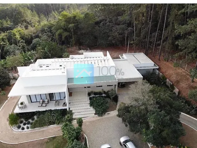 Casa com 5012m² 3 quartos e 4 banheiros, à venda, no bairro Jardim Torrao de Ouro em São José dos Campos