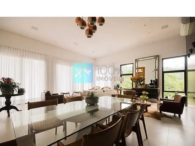 Casa com 5012m² 3 quartos e 4 banheiros, à venda, no bairro Jardim Torrao de Ouro em São José dos Campos