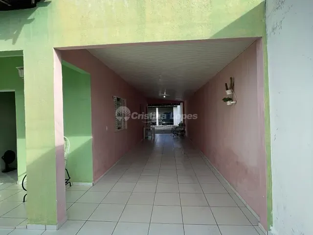 Casa com 313m² 5 quartos e 2 banheiros, à venda, no bairro Acarape em Teresina