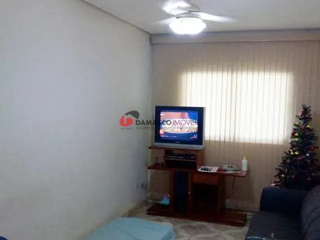 Casa com 500m² 3 quartos e 1 banheiro, à venda, no bairro - em Magda