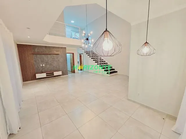 Casa com 208m² 3 quartos e 4 banheiros, à venda, no bairro Urbanova em São José dos Campos