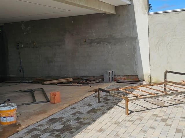 Casa com 300m² 3 quartos e 2 banheiros, à venda, no bairro Residencial Vivenda dos Ipês em Sinop