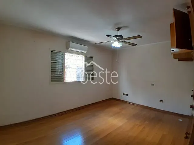 Casa com 390m² 3 quartos e 2 banheiros, à venda, no bairro Centro em Santa Bárbara D'Oeste