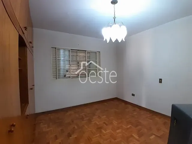 Casa com 390m² 3 quartos e 2 banheiros, à venda, no bairro Centro em Santa Bárbara D'Oeste