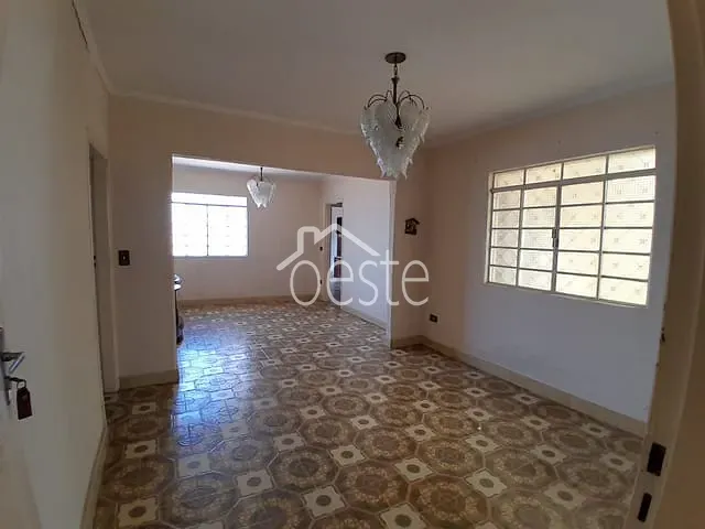 Casa com 390m² 3 quartos e 2 banheiros, à venda, no bairro Centro em Santa Bárbara D'Oeste