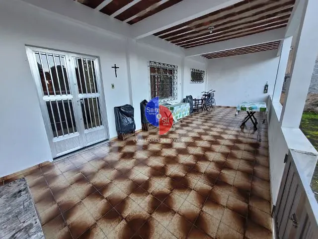 Casa 2 quartos e 3 banheiros, à venda, no bairro São Lourenço (Praia de Mauá) em Magé
