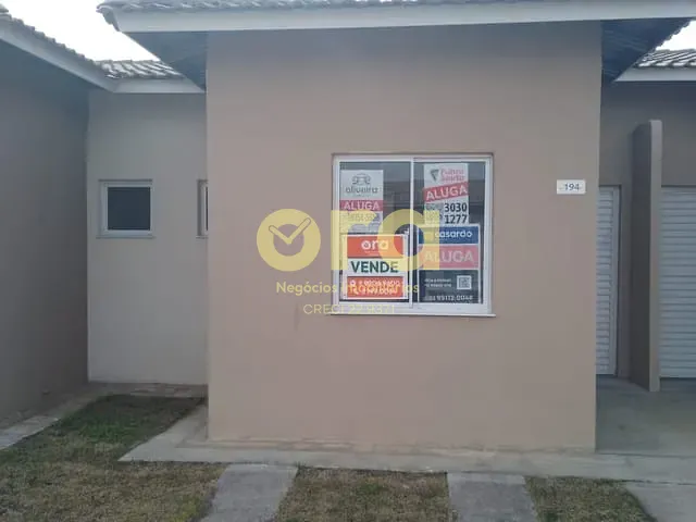 Casa com 100m² 2 quartos e 1 banheiro, à venda, no bairro Três Vendas em Pelotas