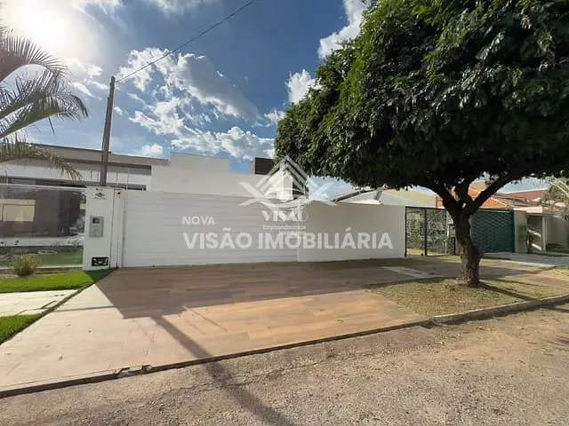 Casa 4 quartos e 3 banheiros, à venda, no bairro Jardim Paraíso em Sinop
