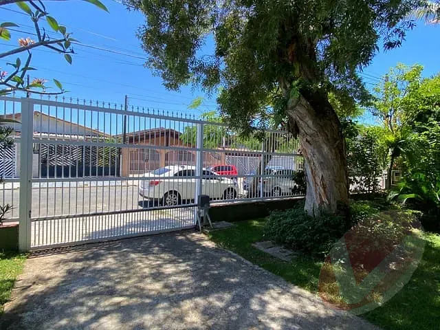 Casa com 375m² 3 quartos e 2 banheiros, à venda, no bairro Real em Praia Grande