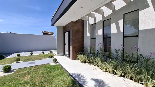 Casa com 440m² 3 quartos e 3 banheiros, à venda, no bairro Jardim Atlântico Leste (Itaipuaçu) em Maricá