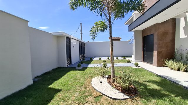 Casa com 440m² 3 quartos e 3 banheiros, à venda, no bairro Jardim Atlântico Leste (Itaipuaçu) em Maricá