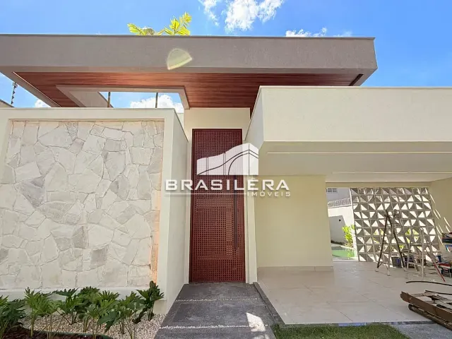 Casa 4 quartos e 5 banheiros, à venda, no bairro Jardim Atlântico em Goiânia