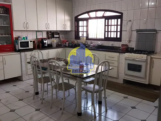 Casa com 250m² 3 quartos e 1 banheiro, à venda, no bairro Adalgisa em Osasco