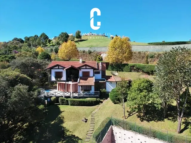 Casa com 3518m² 6 quartos e 6 banheiros, à venda, no bairro Nova Capivari em Campos do Jordão