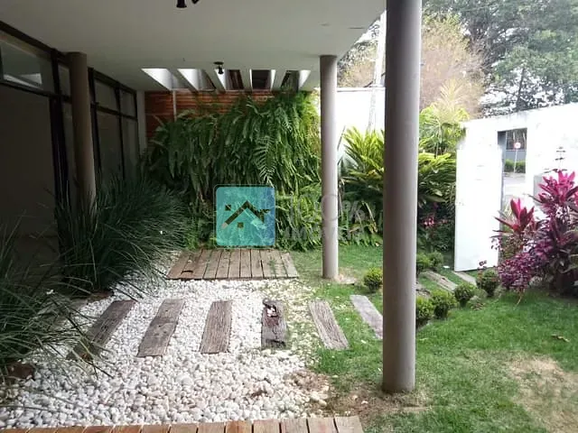 Casa com 450m², para alugar, no bairro Jardim Nova America em São José dos Campos