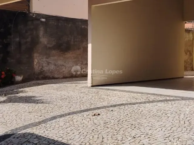 Casa com 600m² 4 quartos e 5 banheiros, à venda, no bairro Morada do Sol em Teresina