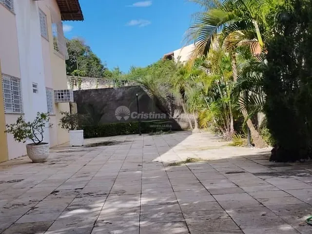 Casa com 600m² 4 quartos e 5 banheiros, à venda, no bairro Morada do Sol em Teresina