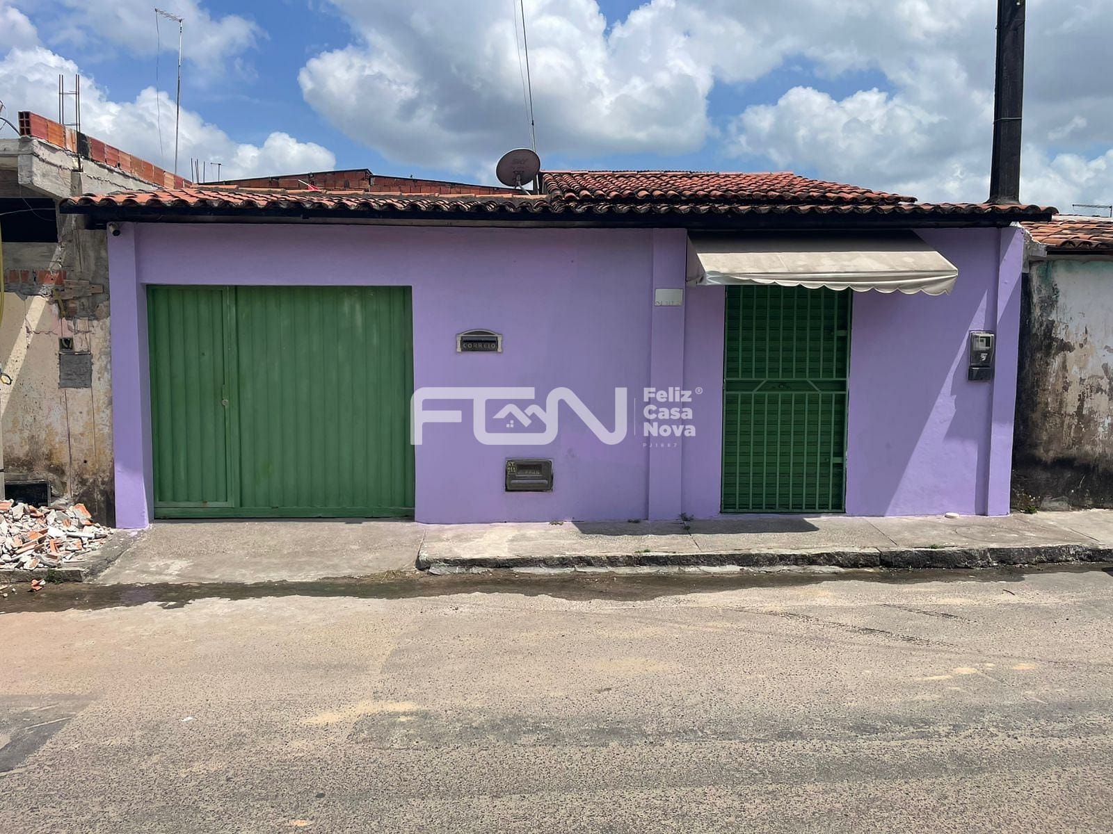 Casa à venda com 3 quartos, 80m² - Foto 1