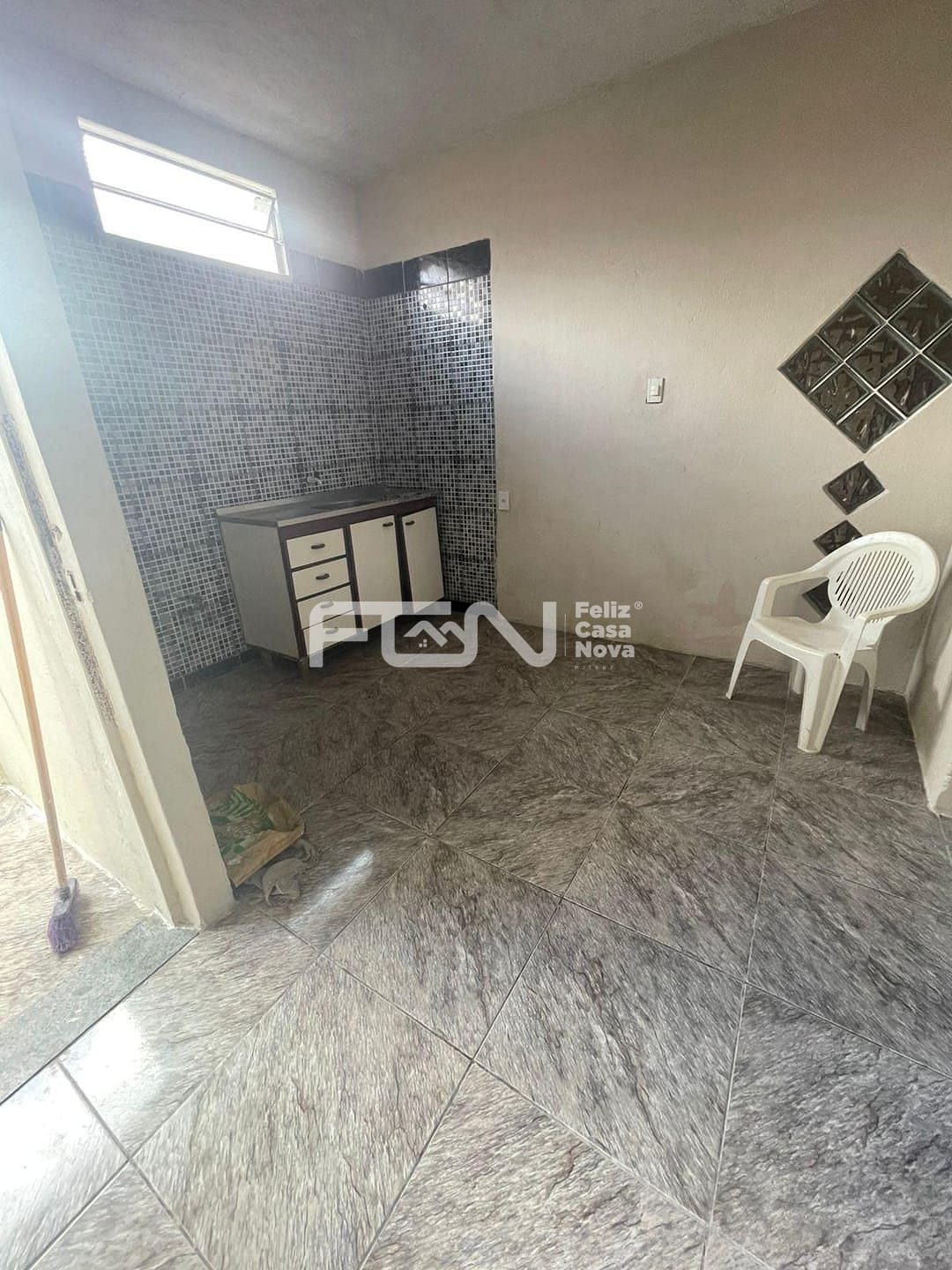 Casa à venda com 3 quartos, 80m² - Foto 7