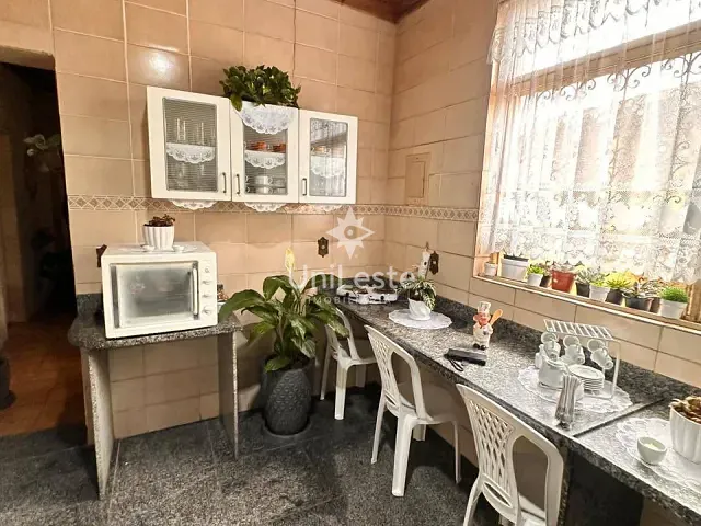 Casa 3 quartos e 1 banheiro, à venda, no bairro Santa Efigênia em Belo Horizonte