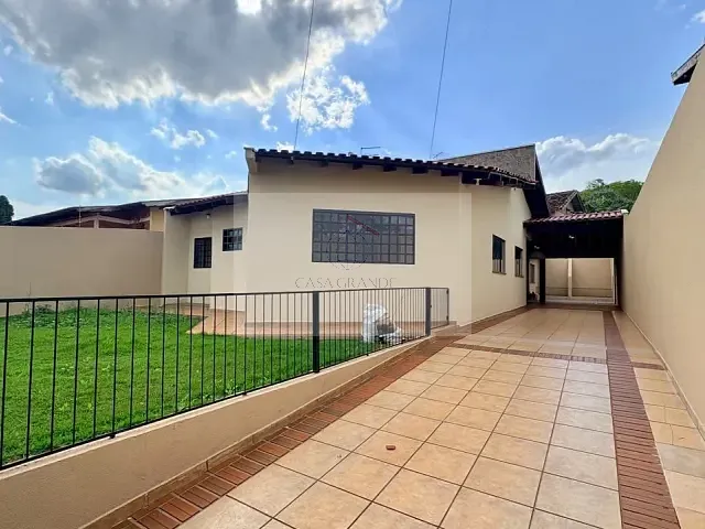 Casa com 335m² 3 quartos e 3 banheiros, à venda, no bairro Jardim Santa Monica II em Rolândia