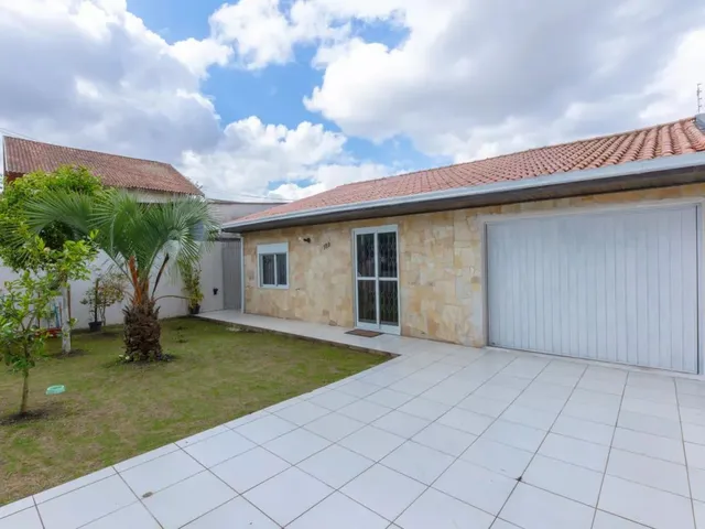 Casa com 312m² 3 quartos e 2 banheiros, à venda, no bairro São Braz em Curitiba