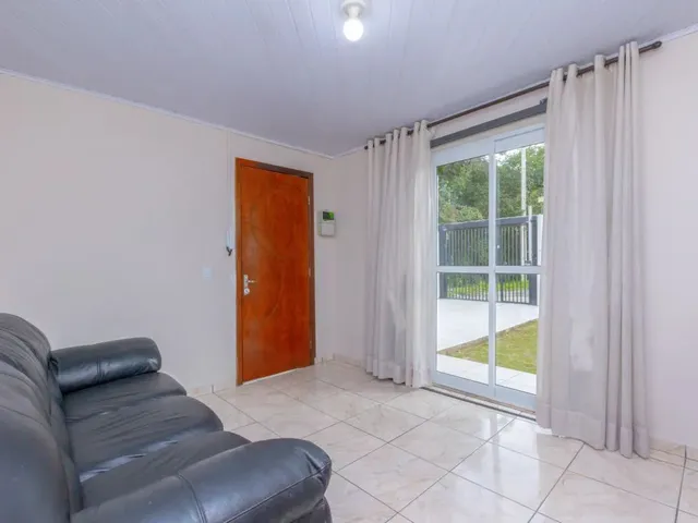 Casa com 312m² 3 quartos e 2 banheiros, à venda, no bairro São Braz em Curitiba
