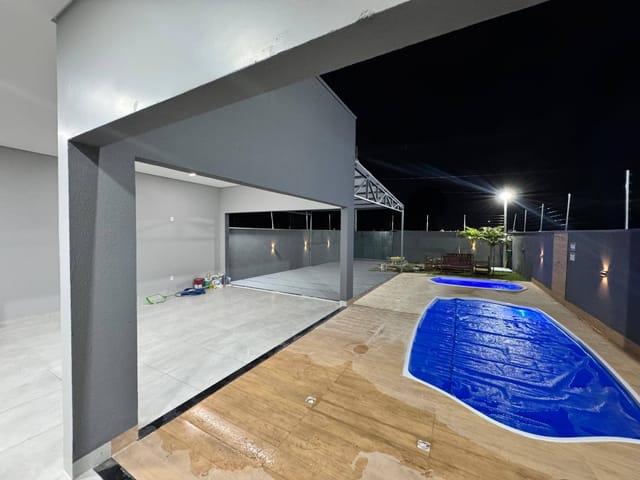 Casa com 240m² 1 quarto e 2 banheiros, à venda, no bairro Jardim Toledo em Sinop