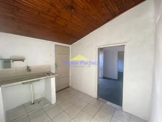 Casa com 1m² 1 quarto e 1 banheiro, para alugar, no bairro Maria Amélia em Capivari