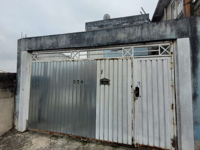 Casa com 300m² 3 quartos e 3 banheiros, à venda, no bairro Parque Santo Amaro em São Paulo