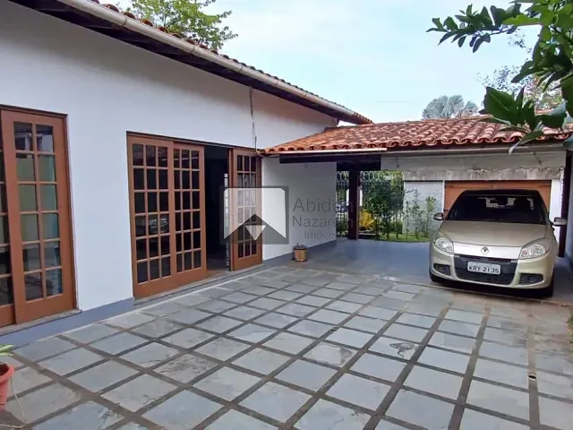 Casa com 300m² 5 quartos e 4 banheiros, à venda, no bairro São Francisco em Niterói