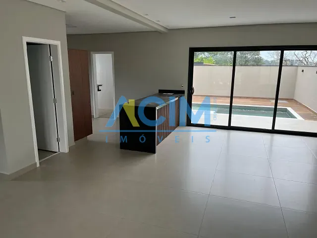 Casa com 257m² 3 quartos e 2 banheiros, à venda, no bairro Loteamento São Pedro em Jaguariúna