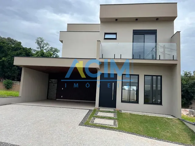Casa com 257m² 3 quartos e 2 banheiros, à venda, no bairro Loteamento São Pedro em Jaguariúna