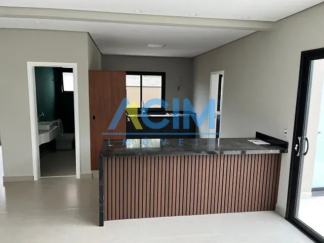 Casa com 257m² 3 quartos e 2 banheiros, à venda, no bairro Loteamento São Pedro em Jaguariúna