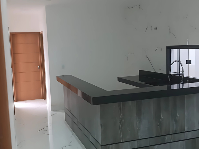 Casa com 270m² 3 quartos e 2 banheiros, à venda, no bairro Parque Califórnia em Campos dos Goytacazes