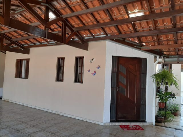 Foto do Casa - Casa com 4 dormitórios à venda, 171 m² por R$ 430.000,00 - Santana - Pindamonhangaba/SP | Imobiliária Domos