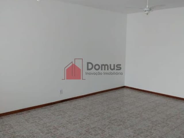 Casa com 330m², à venda, no bairro Crispim em Pindamonhangaba