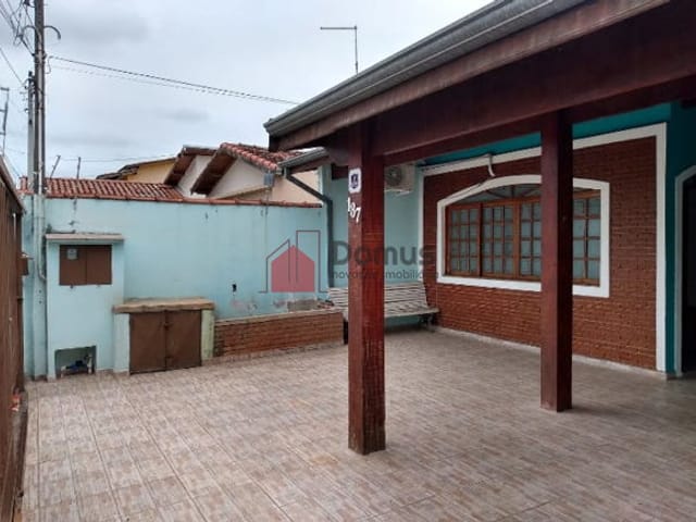 Casa com 330m², à venda, no bairro Crispim em Pindamonhangaba
