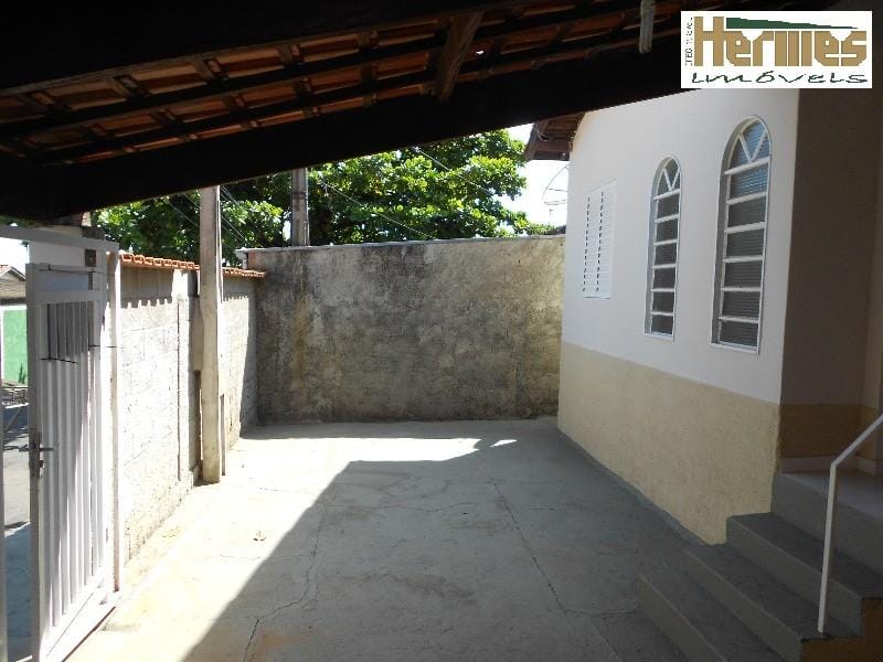 Casa, 3 quartos, 180 m² - Foto 2